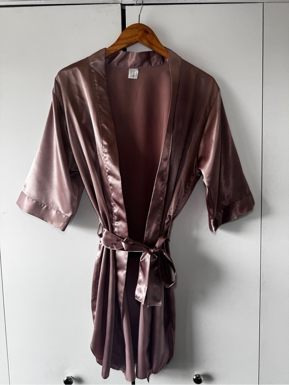 Satin Robe - Picture 3 of 8